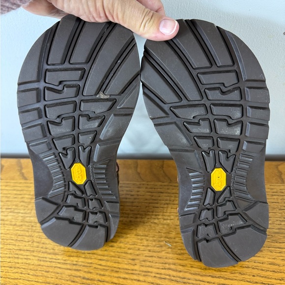 Chaco Vibram Womens Strappy‎ Sandals Size 10 Red White Outdoor Summer Beach - Picture 6 of 10